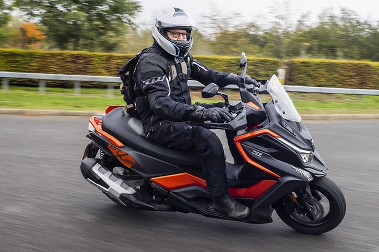 kymco-ak550-dtx-360-cv3-vsr125-city-agility-review_37