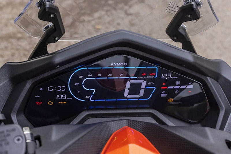 kymco-ak550-dtx-360-cv3-vsr125-city-agility-review_43