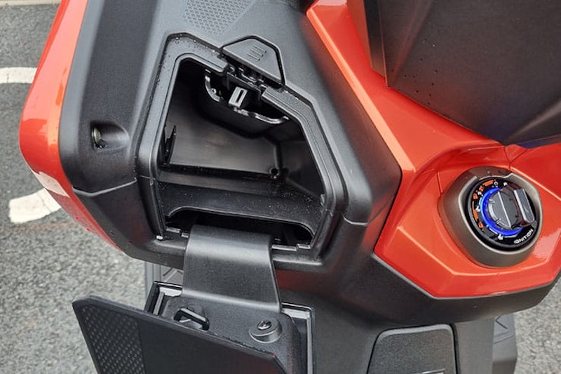 kymco-ak550-dtx-360-cv3-vsr125-city-agility-review_47