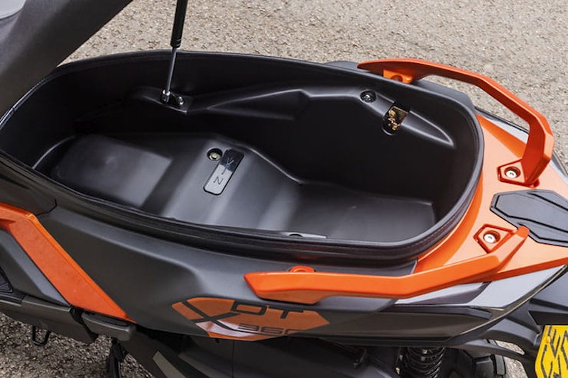 kymco-ak550-dtx-360-cv3-vsr125-city-agility-review_44