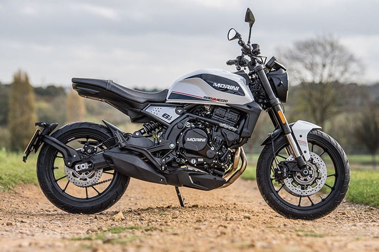 2022 Moto Morini  Seiemmezzo Review Price Spec_04
