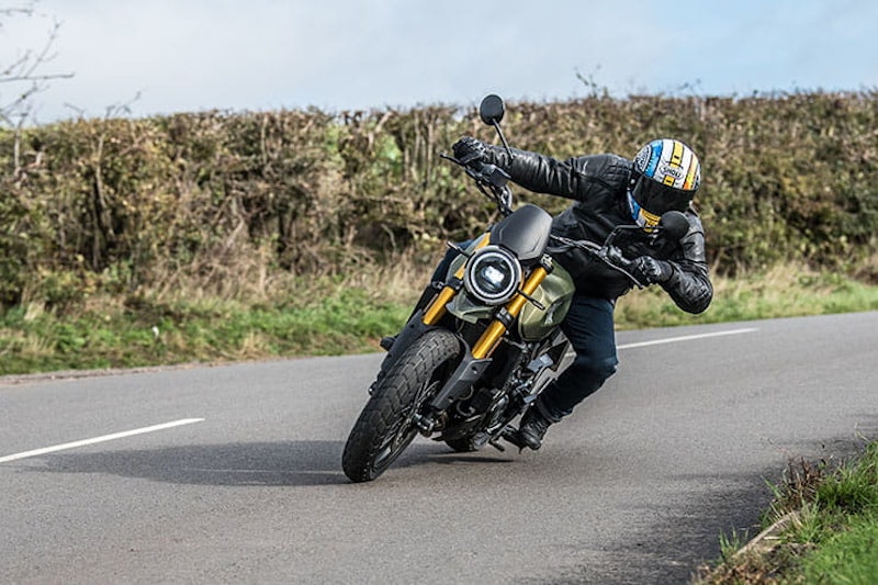 2022 Moto Morini  Seiemmezzo Review Price Spec_53