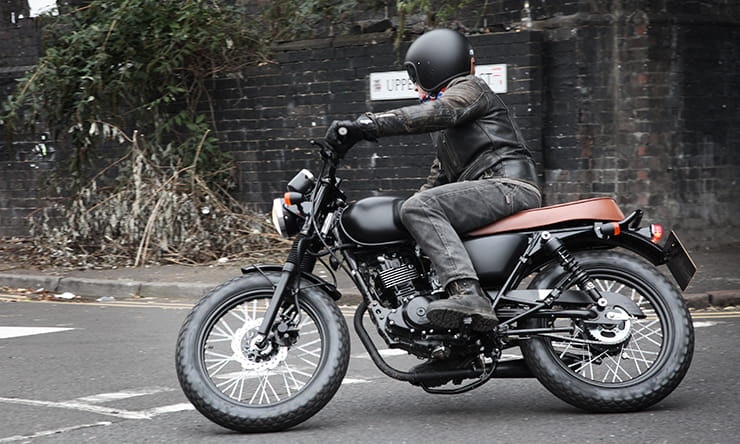Mutt Mongrel 125: First Ride & Review