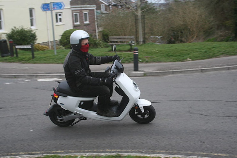 Niu MQi Sport 2021 Review Price Spec09