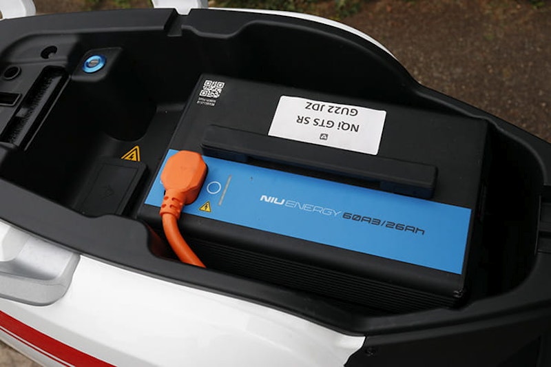 Niu NQi GTS review honest electric scooter_19