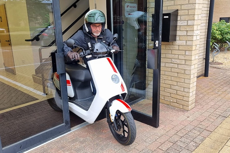 Niu NQi GTS review honest electric scooter_28