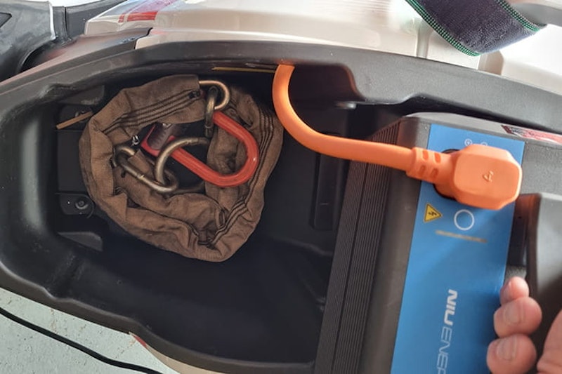 Niu NQi GTS review honest electric scooter_33