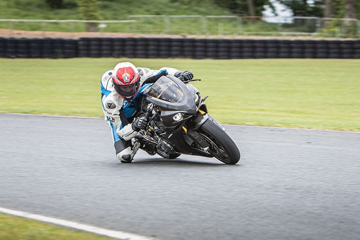 2022 Norton V4SV Review Price Spec_02