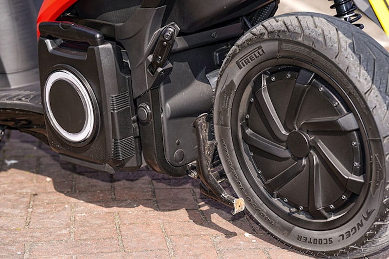2022 Seat MO Electric Scooter Review Price Spec_21