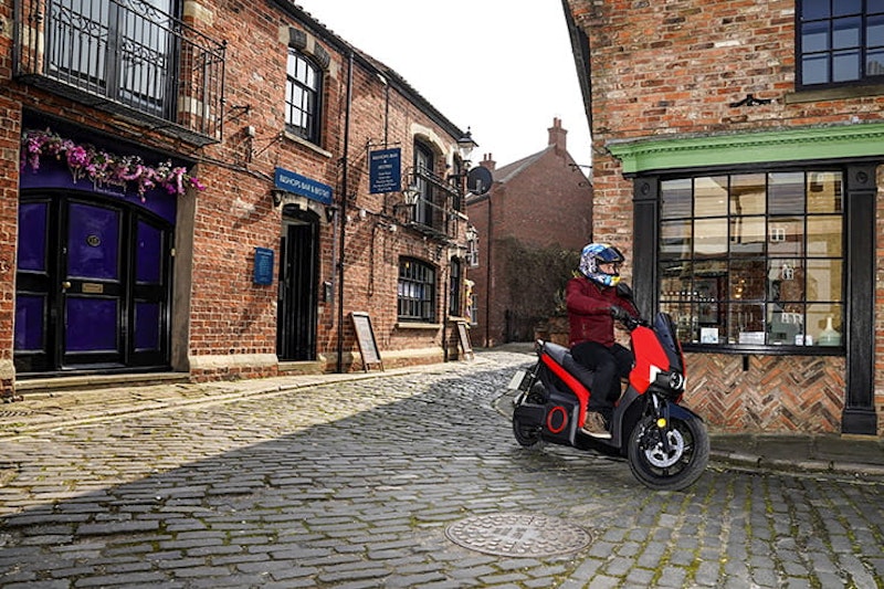 2022 Seat MO Electric Scooter Review Price Spec_29