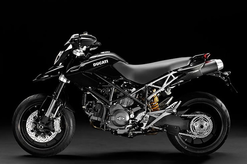 Everything you need to know about buying Ducati’s bonkers air-cooled big supermoto – the Hypermotard 1100 & 1100S