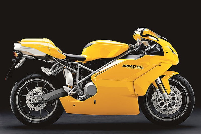 If you want a unique-looking Ducati sportsbike that has just about managed to avoid the old ‘future classic’ price hike, the 749 is worth considering