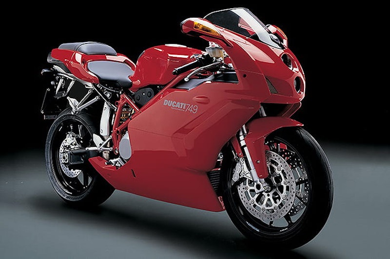 If you want a unique-looking Ducati sportsbike that has just about managed to avoid the old ‘future classic’ price hike, the 749 is worth considering