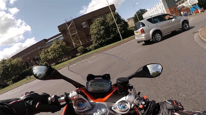 a riders eye view from the 2017 Ducati Supersport S