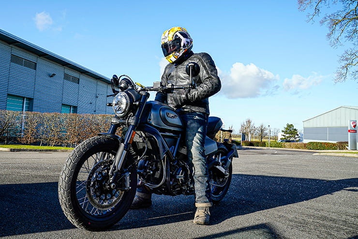 Ducati Scrambler Nightshift 2021 Review Price Spec_02