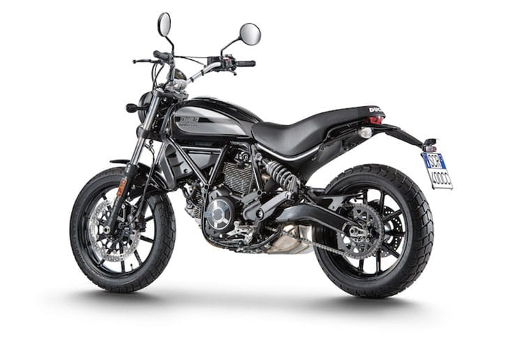 Ducati Scrambler Sixty2 Review Used Guide_03