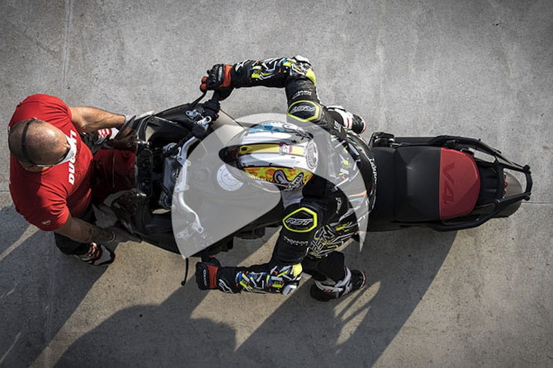 Ducati Multistrada V4 Pikes Peak Review Price Spec_03 v2
