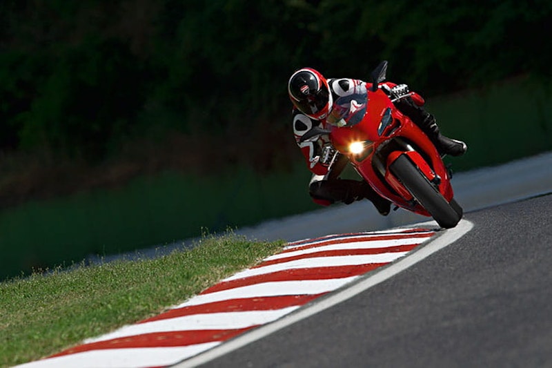 Ducati 1198 S Review Used Price Spec_10