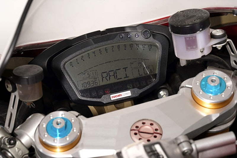 Ducati 1198 S Review Used Price Spec_15