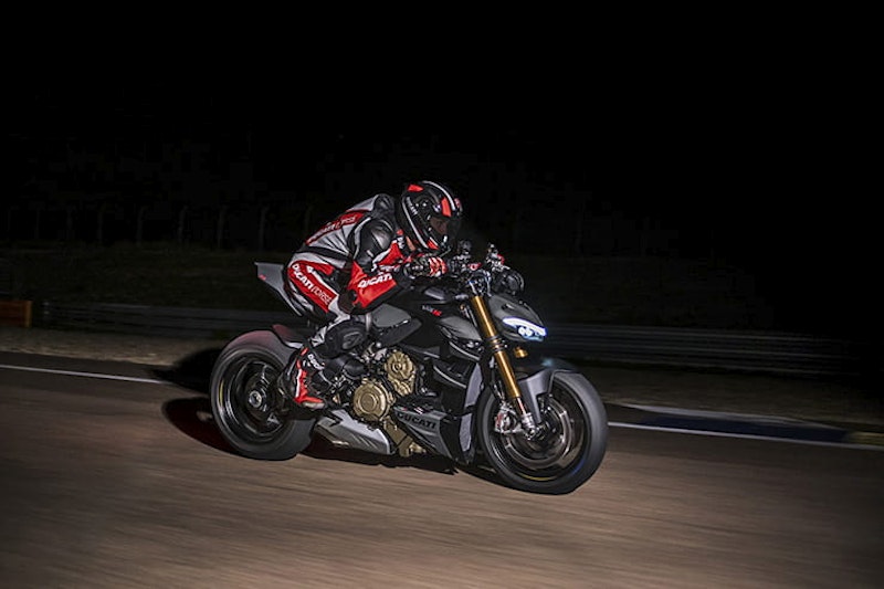2023 Ducati Streetfighter V4 S SP2 Review Price Spec_36