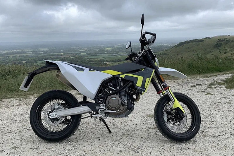 2024 Ducati Hypermotard 698 Mono Review Details Price Spec_102