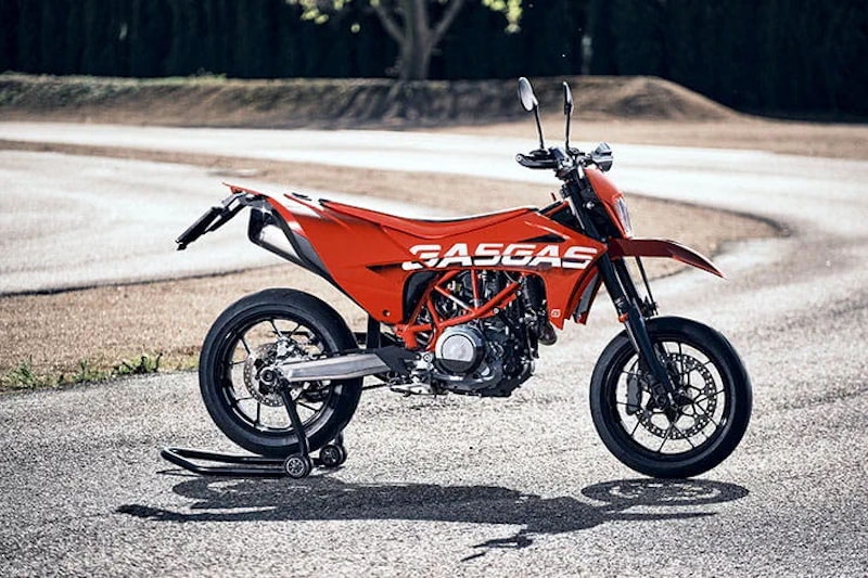 2024 Ducati Hypermotard 698 Mono Review Details Price Spec_103