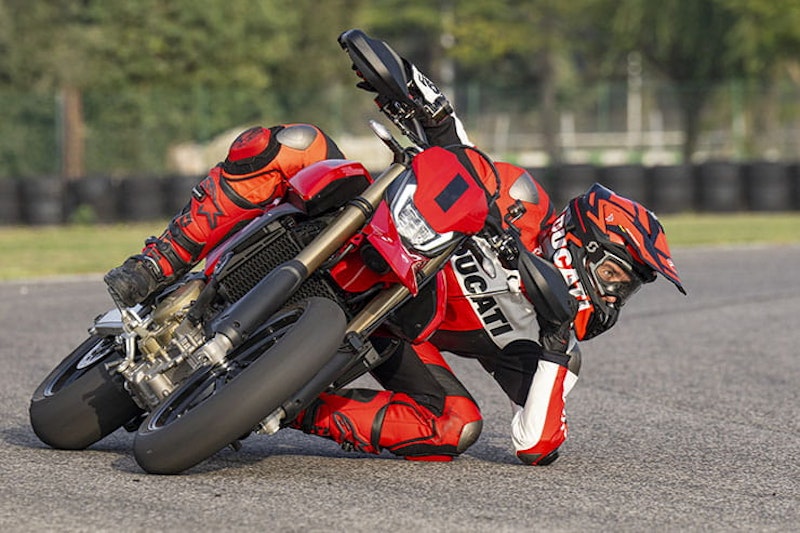 2024 Ducati Hypermotard 698 Mono Review Details Price Spec_210