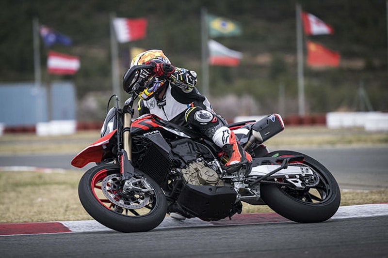 2024 Ducati Hypermotard 698 Mono Review Details Price Spec_323