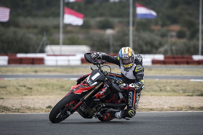 2024 Ducati Hypermotard 698 Mono Review Details Price Spec_328
