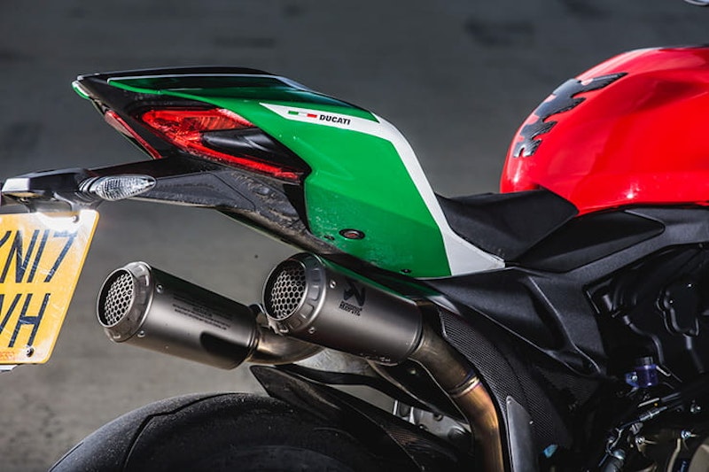 2017 Ducati 1299 R FE BikeSocial Review