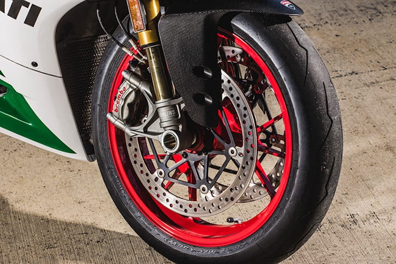 2017 Ducati 1299 R FE BikeSocial Review