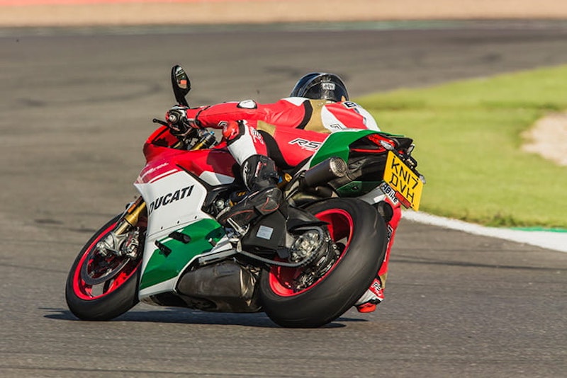 2017 Ducati 1299 R FE BikeSocial Review