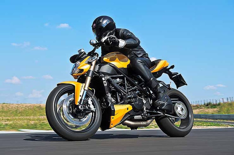 On paper the Streetfighter 848 should have worked with its superbike engines housed in naked bike chassis, and the reviews were generally positive