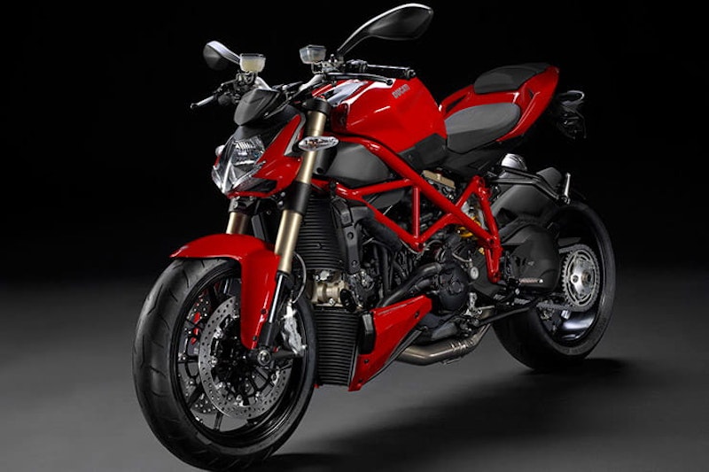 On paper the Streetfighter 848 should have worked with its superbike engines housed in naked bike chassis, and the reviews were generally positive