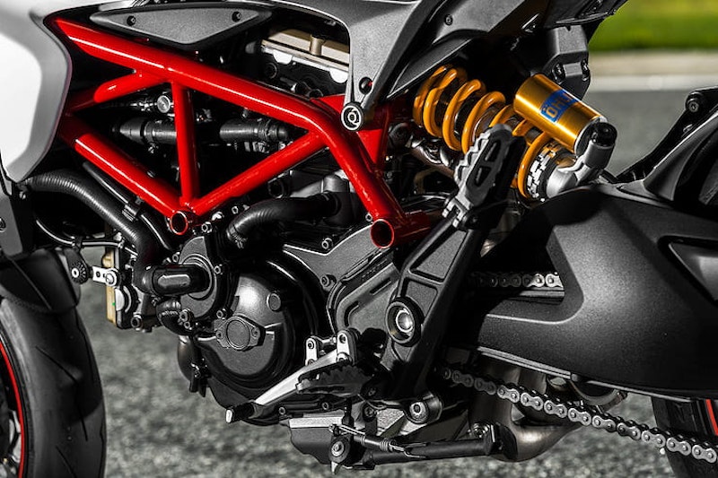 Ducati Hypermotard 821 SP Review Used Price Guide_05
