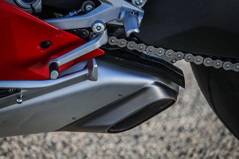 Ducati_Panigale_V4S_BikeSocial_Review