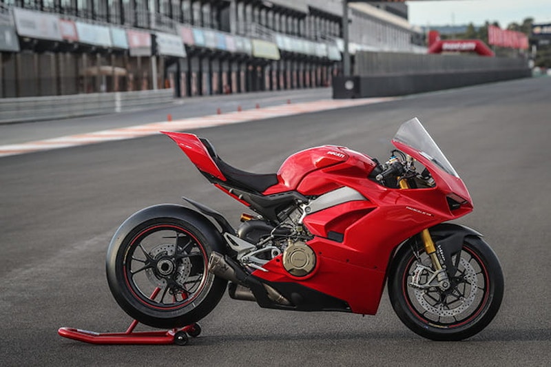 Ducati_Panigale_V4S_BikeSocial_Review