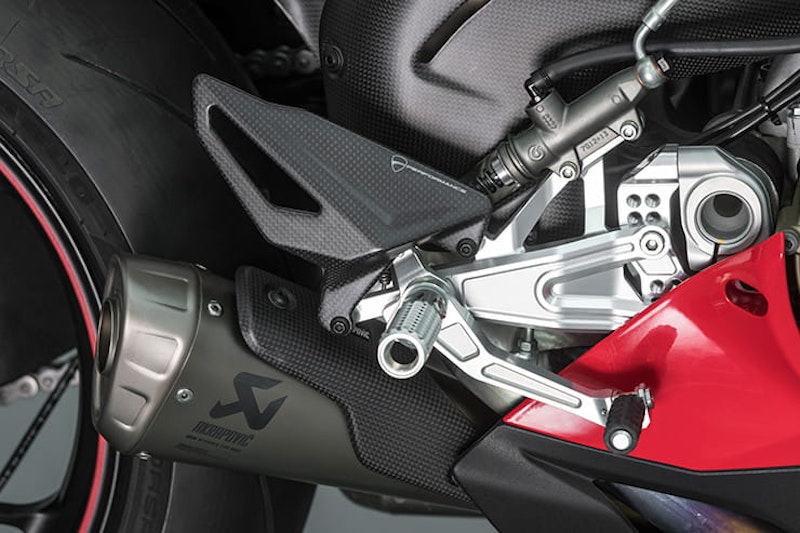 Ducati_Panigale_V4S_BikeSocial_Review