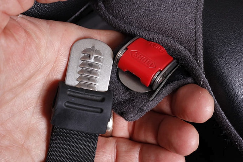 Shoei Neotec buckle