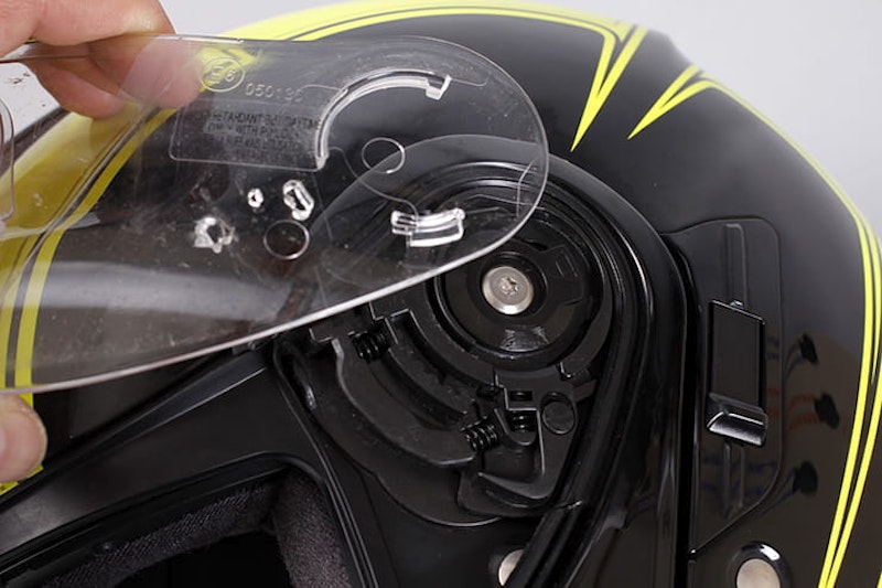 Shoei Neotec visor removed