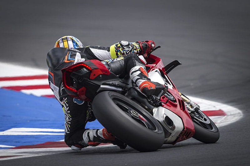 2023 Ducati Panigale V4R Review Price Spec_15