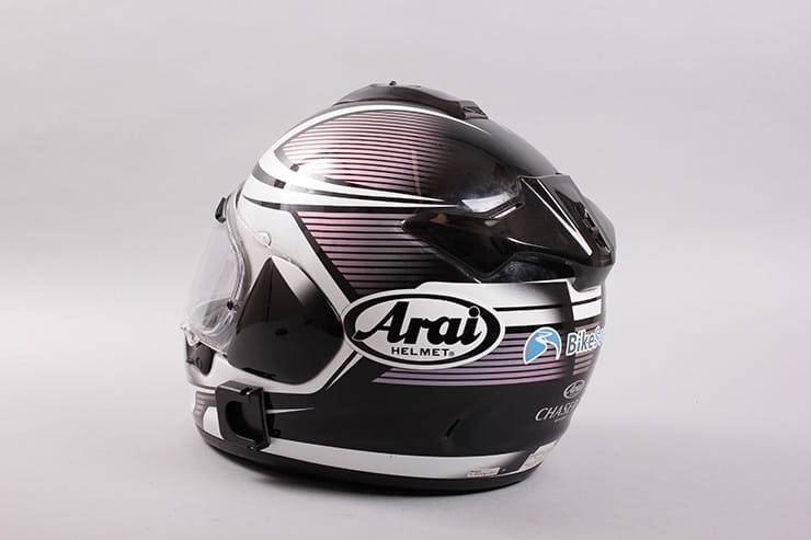 BikeSocial reviews the 2017 Arai Chaser X