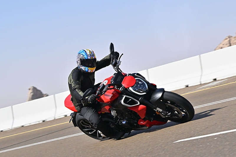 2023 Ducati Diavel V4 Review Price Spec 44