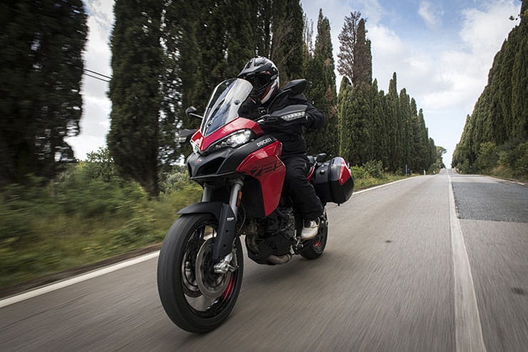 Ducati Multistrada V2 2022 Review Price Spec_01