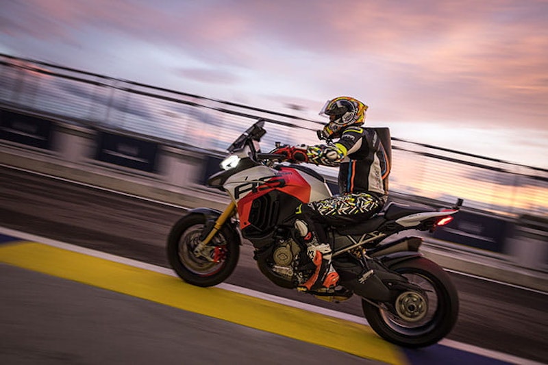 2024 Ducati Multistrada V4 RS Review Details Price Spec_096