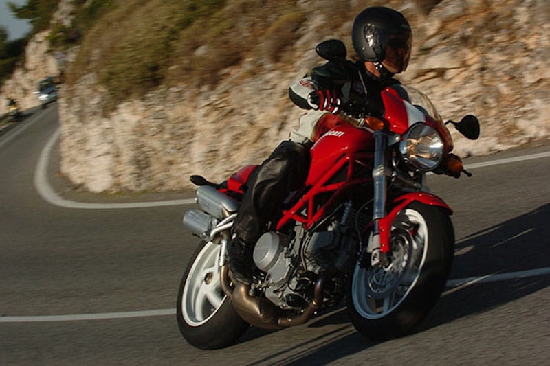 2005 Ducati Monster S2R Review Used Price Spec_10