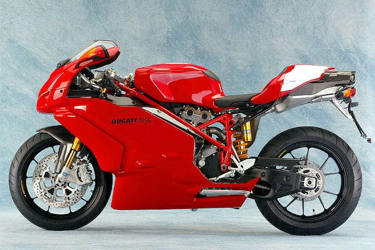 Ducati 749r store