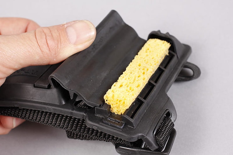 Visorcat motorcycle visor cleaning system