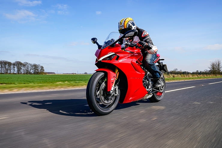 35_Ducati Supersport 2021_LOW