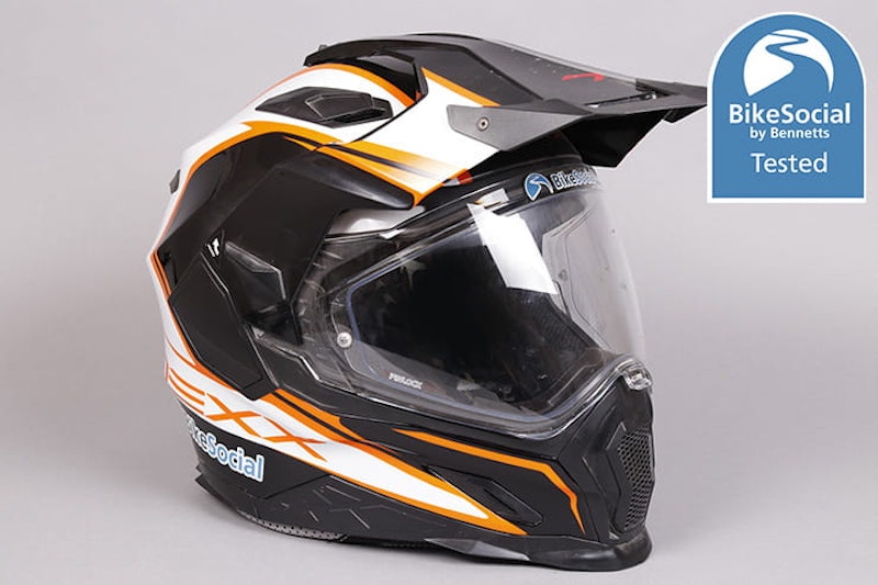 Best motorcycle helmet_03a